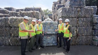 Kemitraan Le Minerale dan Polyndo Dukung Misi KLHK dalam Mengurangi Sampah Nasional di 2030