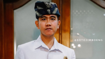 PDIP Disebut Lembek karena Tak Segera Pecat Gibran Rakabuming dan Bobby Nasution