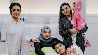 Siapa Nama Anak Kedua Aurel Hermansyah dan Atta Halilintar?