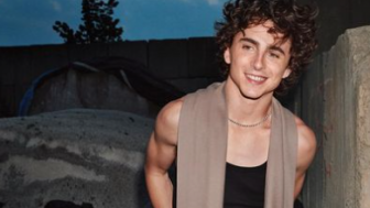 Keturunan Yahudi, Timothee Chalamet Buat Lelucon tentang Hamas di SNL