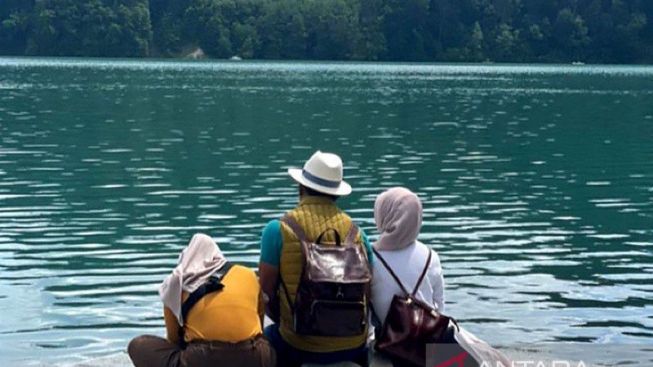 Jokowi Perintahkan Kemenlu Maksimal Bantu Kepulangan Jenazah Putra Ridwan Kamil