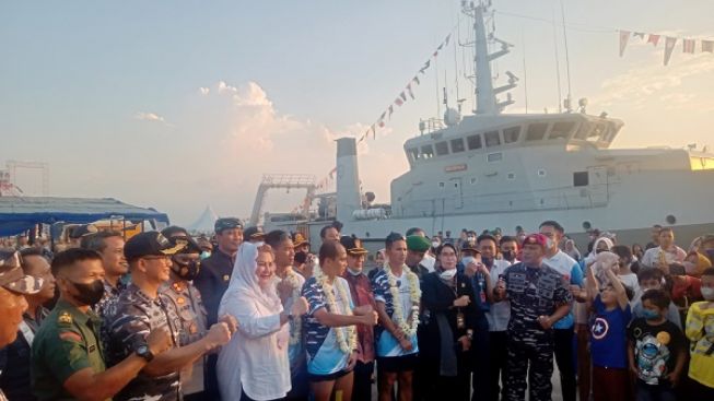 Peserta Triathlon The Rising Tide Disambut Wakil Walikota Semarang