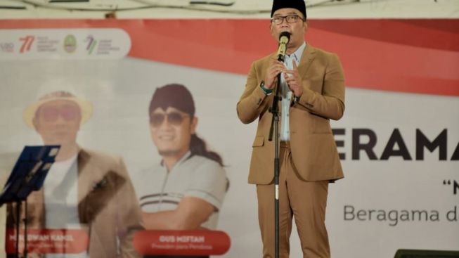 Nangis Lepas Jabatan Gubernur Jawa Barat, Ridwan Kamil Beri Pesan Menohok: Kalau Kamu Benci...