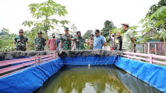 Pengolahan Sampah Kota Bandung Akan Manfaatkan Magot