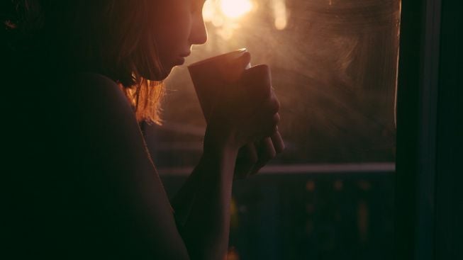 Jaga Kesehatan Fisik dan Mental! 7 Manfaat Minum Teh