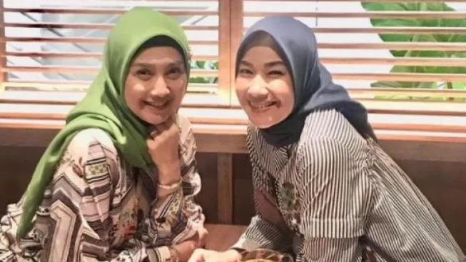 Alya Rohali Bantu Desy Ratnasari Cari Jodoh