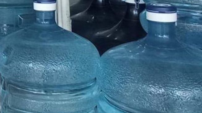 Bisnis Air dalam Kemasan Kental Persaingan Usaha Tidak Sehat