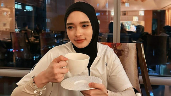 5 Artis Cantik Ini Mantap Buka Cadar, Inara Rusli gara-gara Harus Menafkahi Anak