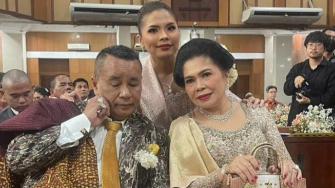 Detik-detik Hotman Paris Dapat Amplop Rp1 Miliar Di Pernikahan Anaknya