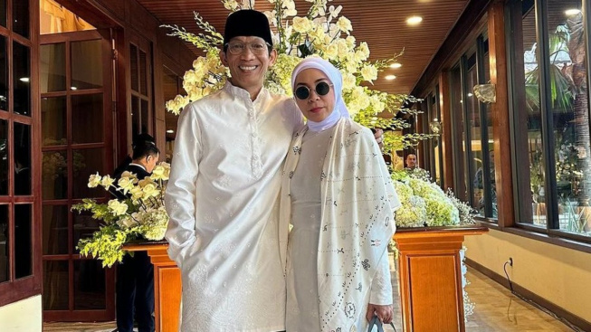 Biodata dan Profil Lengkap Anto Hoed Suami Melly Goeslaw