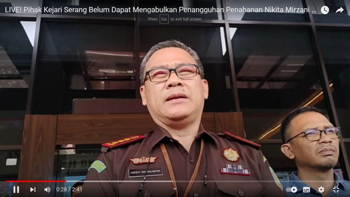 Freddy D Simandjuntak selaku Kepala Kejari Serang yang memberikan keterangan terkait penolakan surat permohonan penangguhan penahanan Nikita Mirzani dengan mempertimbangkan dua alasan. [YouTube Intens Investigasi]