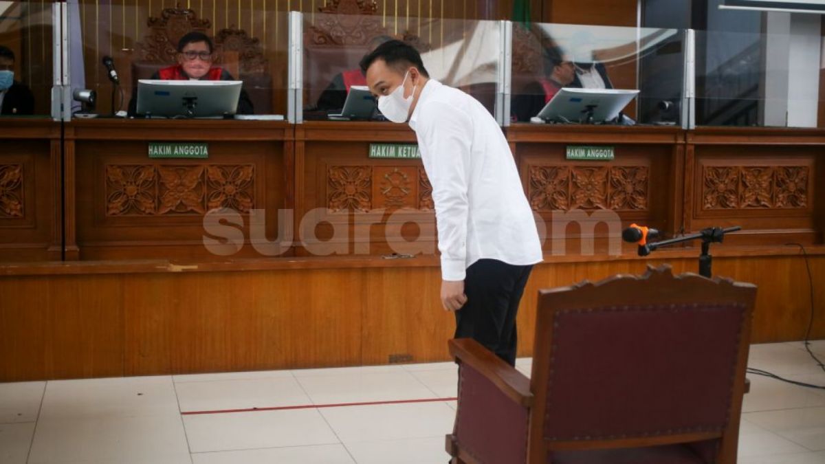 Ricky Rizal; Sidang Ricky Rizal ; Bripka RR ; Ferdy Sambo cs [Suara.com/Alfian Winanto]