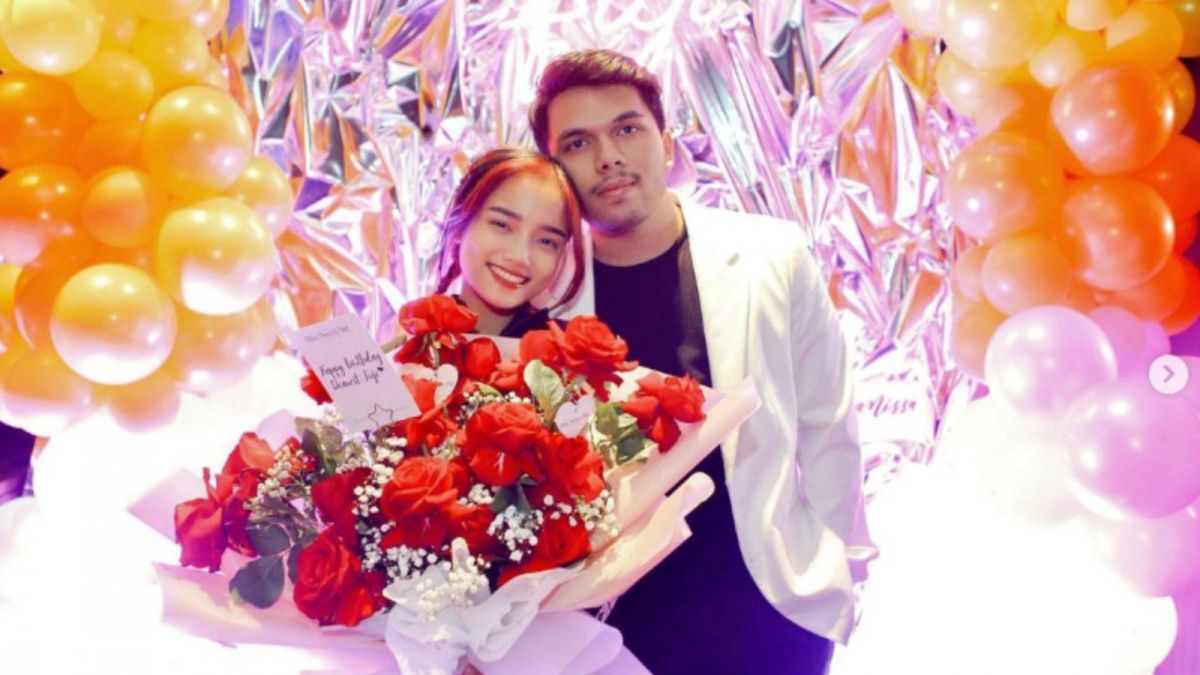 Momen perayaan ulang tahun Fuji yang ke-20 tahun bersama Thariq Halilintar dikabarkan akan segera menyusul sang kakak, Atta Halilintar. [Instagram/thariqhalilintar]