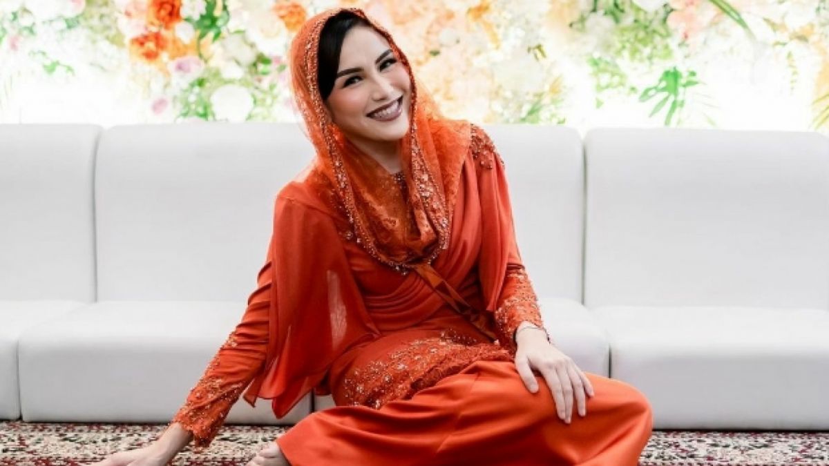 Kolase foto Ayu Ting Ting [Instagram/@ayutingting92]