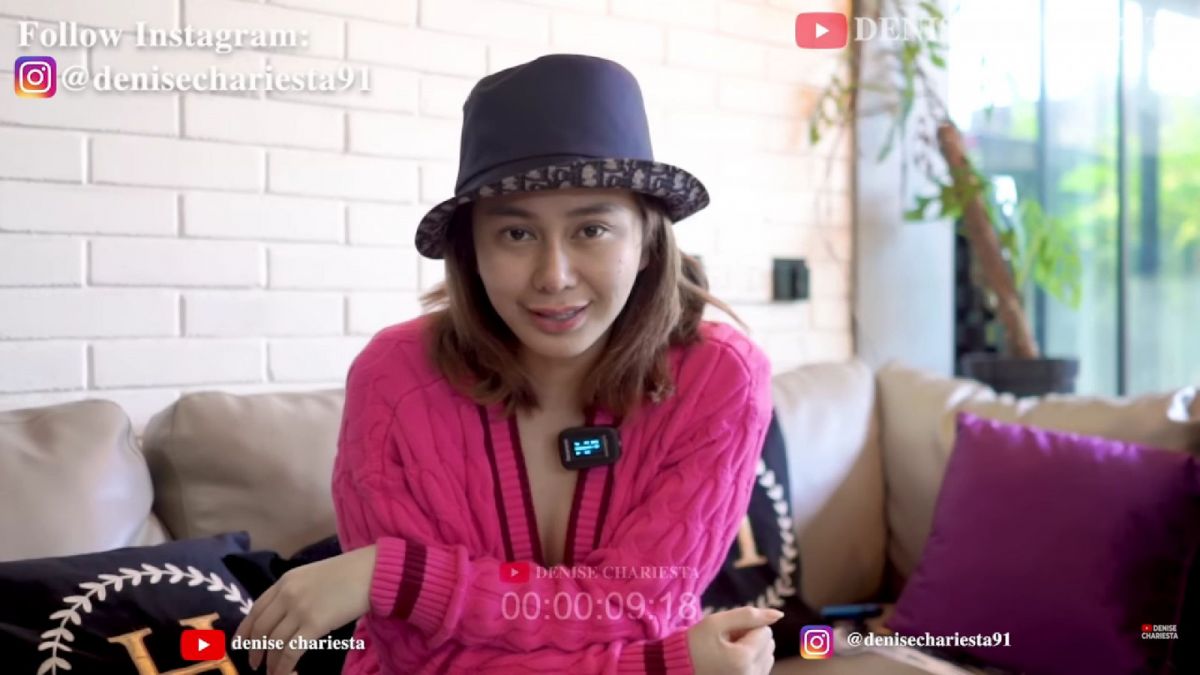 Tangkapan layar Denise Chariesta yang kembali bahas Mbak Bulan alias Luna Maya yang ditudingnya jadi penyebab hubungan dengan Uya Kuya rusak. [YouTube Denise Chariesta]