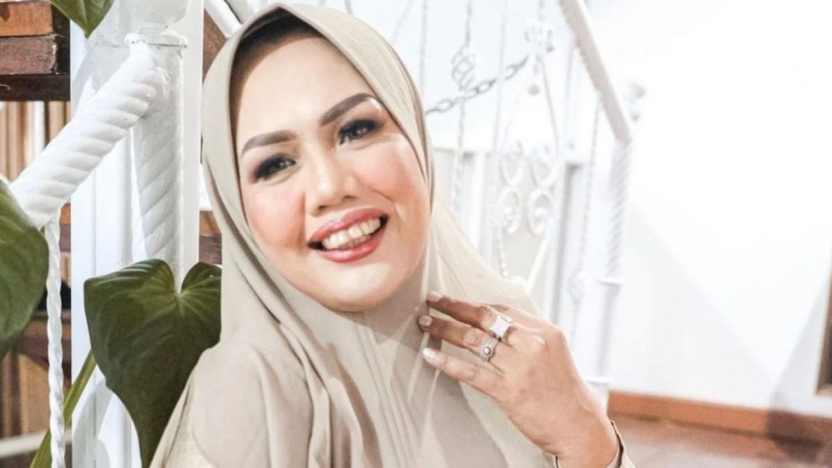 Ternyata penyebab perceraian Elly Sugigi karena ada orang ketiga [Instagram/ @elysugigi_real_]