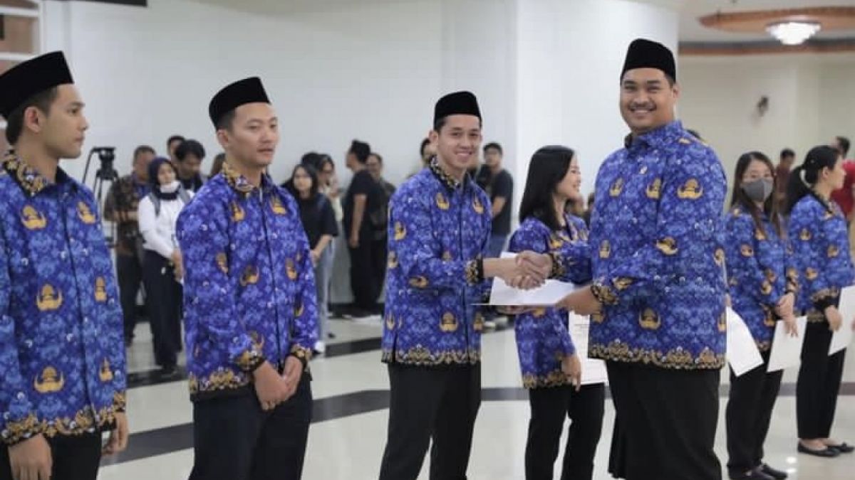 Para atlet dan mantan atlet melakukan sumpah janji pengangkatan PNS [Instagram/ badminton.ina]