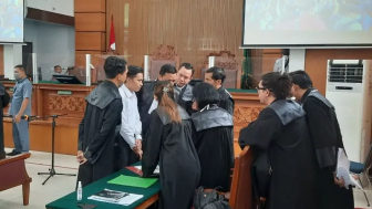 Vera Simanjuntak Hadiri Sidang, Menangis Ceritakan Percakapan Dengan Brigadir J Lewat Video Call