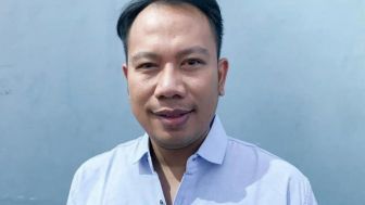 Blak-Blakan !! Pengakuan Pernah Renggut Mahkota Artis, Vicky Prasetyo Panik