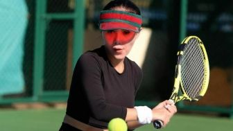 Niat Main Tenis, Tubuh Ramping Yuni Shara Jadi Sorotan: Awet Mudanya Melebihi Wulan Guritno!