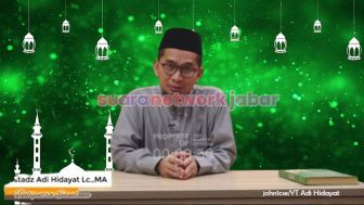 Ustadz Adi Hidayat  Luruskan Makna Puasa Rajab: Tidak Harus Sibuk Hitung Pahala, Yang Penting Bisa Ngerem dari Maksiat