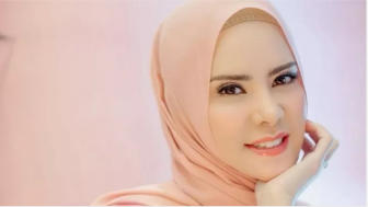 Inilah Deretan Artis Yang Lahir 1 Januari, Serasa Dirayakan Orang Sedunia