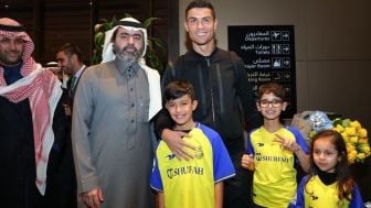 Akan Diperkenalkan Secara Akbar, Cristiano Ronaldo Tiba di Arab Saudi, Era Baru Sepakbola Asia Dimulai Sore Ini