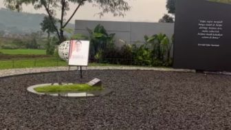 Muncul Sumber Mata Air Dekat Makam Eril, Warganet Teringat Kebaikan Semasa Hidup Putra Ridwan Kamil: Masya Allah, Tak Hentinya Berbagi Kebaikan!