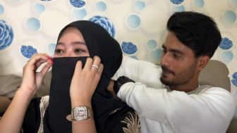 Pria India Asib Ali Pakaikan Cadar untuk Kharisma Cehna, Sinyal Move on dari Syarifah?