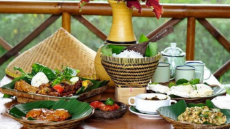 Orang Tasikmalaya Kuasai Bisnis Kuliner di Bali, Awalnya Jadi Tukang Kiridit H Endang Punya Belasan Rumah Makan di Pulau Dewata