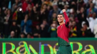 Cristiano Ronaldo Tak Kenal Pensiun, Jadi Kapten Portugal Bantai Liechtenstein 4-0: Cetak Dwigol, Satu lewat 'Freekick' Geledek!