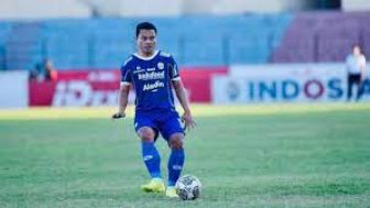 Tak Banyak Sorotan, Dedi Kusnandar Masih Dipercaya Jadi Jenderal Lapangan Tengah Persib