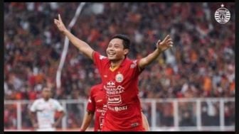 Gagal Merapat ke Persib Bandung, Evan Dimas Sebut Masih Hormati Kontrak bersama Arema, Luis Milla Gigit Jari