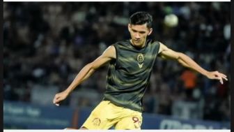 Pemain Persikabo 1973, Ryan Kurnia ke Persib Bandung, Penumpukan Pemain Sayap?