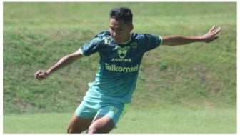 Rumor Transfer Pemain! Persib Datangkan Ryan Kurnia, Erwin Ramdani Terdepak dan Akan Hengkang ke Persik?