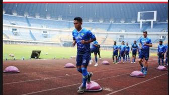 Ryan Kurnia Gabung Persib, Frets Butuan Diperpanjang, Posisi Febri Hariyadi dan Erwin Ramdani Terancam?