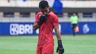 Sempat Dirumorkan ke Persita, Kiper Persib Reky Rahayu Justru Diberi Perpanjangan Kontrak