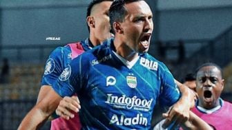 Ezra Walian Bocorkan Cara Persib Menang Lawan 9 Pemain PSIS