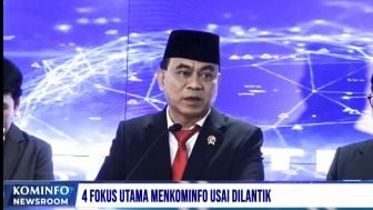 Baru Dilantik Jadi Menteri Kominfo Budi Lupa Politik