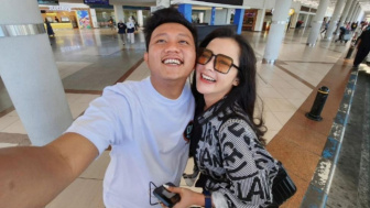 Ujian Pernikahan Bella Bonita dan Denny Caknan, Foto yang Diduga Sang Istri Pamer Aurat dengan Pak Danan Beredar di Media Sosial