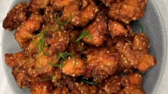 Resep Ayam Goreng Wijen Simple, Menu Makanan yang Memiliki Tekstur Paling Kriuk-kriuk