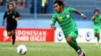 Kepergok Nonton Persebaya Surabaya, Andik Vermansah Eks Pemain Timnas Indonesia Disorot Bonek