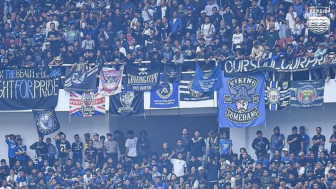 Apes Terus! Persib Bandung Kembali Bertengger di Puncak Klasemen Denda BRI Liga 1