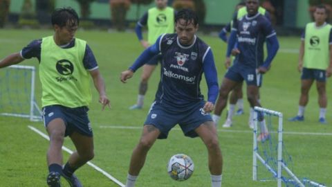 Persib Bandung Tetap Produktif di Bulan Ramadhan