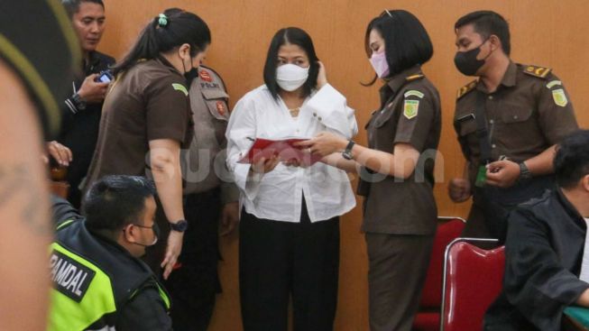 Putri Candrawati Non-Muslim, Jaksa Kutip Surat Al Isra Ayat 33 di Awal Pembacaan Tuntutan