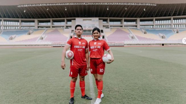Unggah Foto Prewedding, Kaesang Pangarep dan Erina Gudono Berikan Kode Dibalik Teka-teki Nomor Punggung Mereka