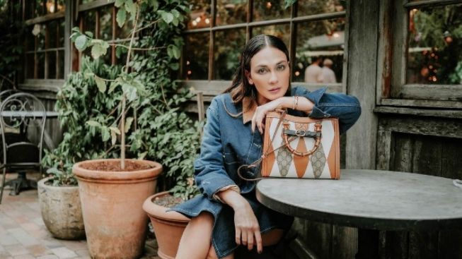 Luna Maya Masih Ingin Menjomblo di Tahun 2023, Bukan Karena Trauma Gagal dengan Reino Barack, Ini Alasannya