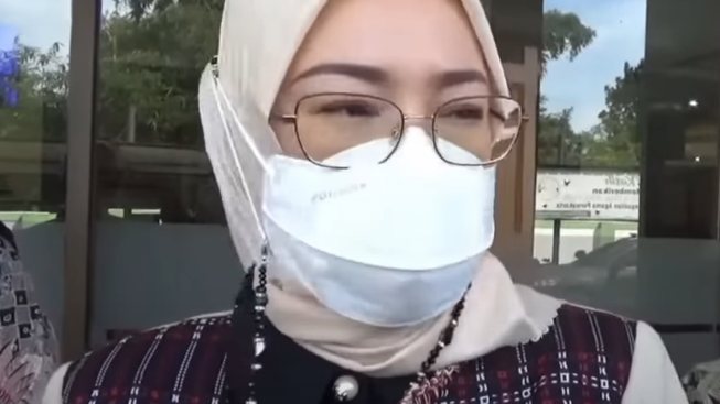Dedi Mulyadi Permainkan Sidang, Anne Ratna Mustika Siap Melayani Sampai Ada Keputusan Jadi Janda