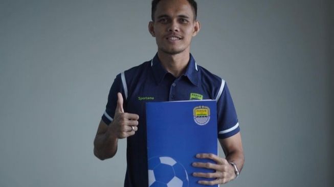 Terjawab Teka-Teki Bos Persib Pemain Baru Inisial AP,  Nangis Bombay Sebelum ke Bandung, Teken Kontrak dengan Ceria
