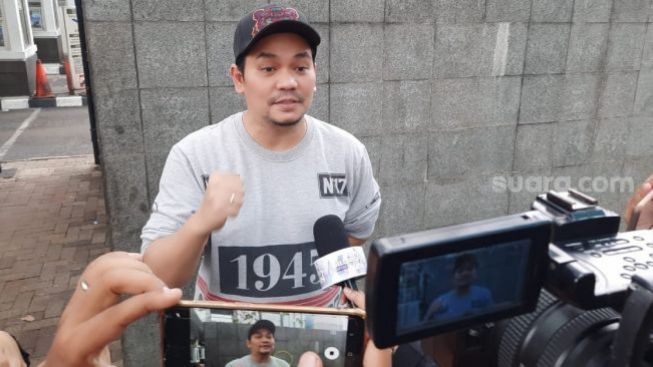 Diduga Suka Sesama Jenis, Rekaman Telepon Indra Bekti di Masa Lalu Bocor:  Kita Bisa cerai lah. Kita Bisa Selesai lah Udah Hidup Aku